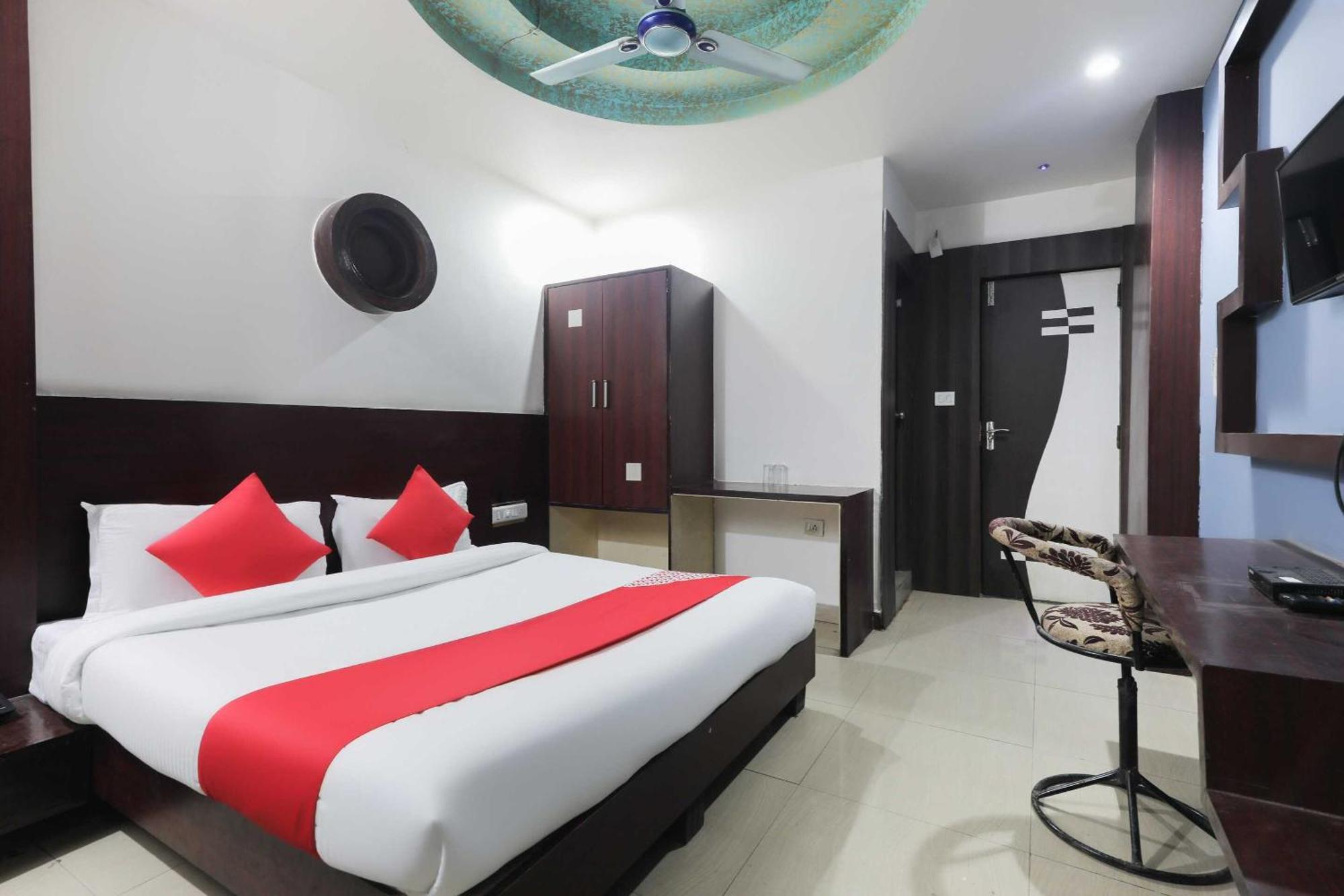 Super Oyo Hotel O Happy Residency ボーパール エクステリア 写真